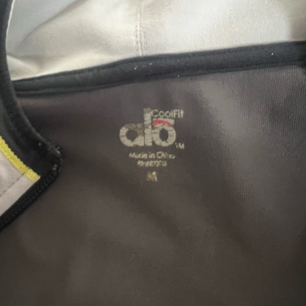 ALO‎ zip up jacket - Picture 2 of 3
